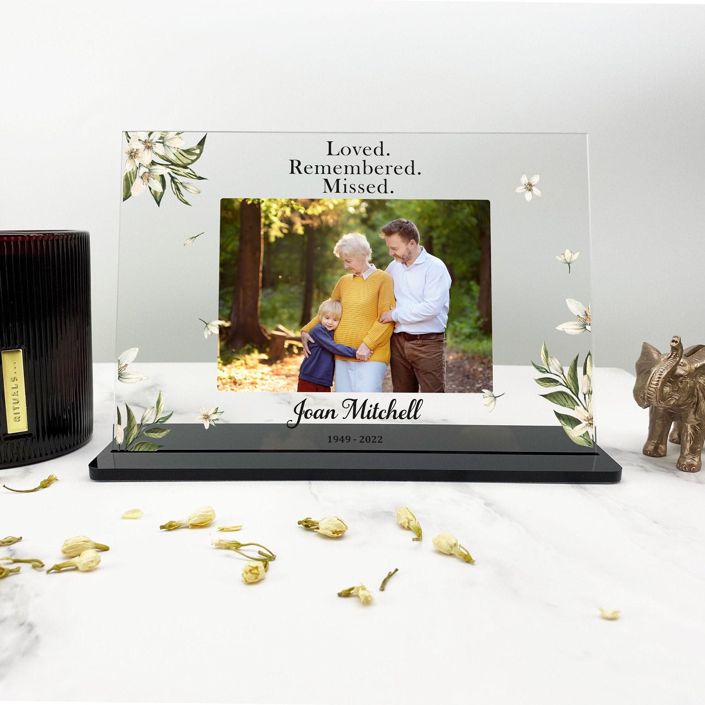 35 Best Memorial Gift Ideas in Memory of a Loved One – Loveable